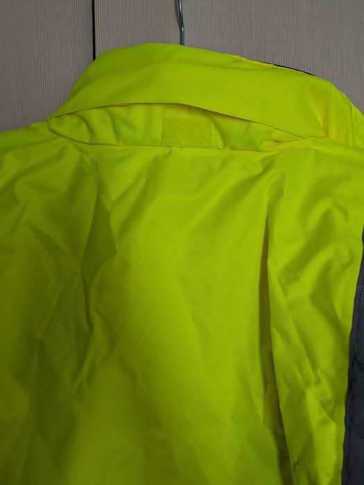 Ocieplana, odblaskowa kurtka