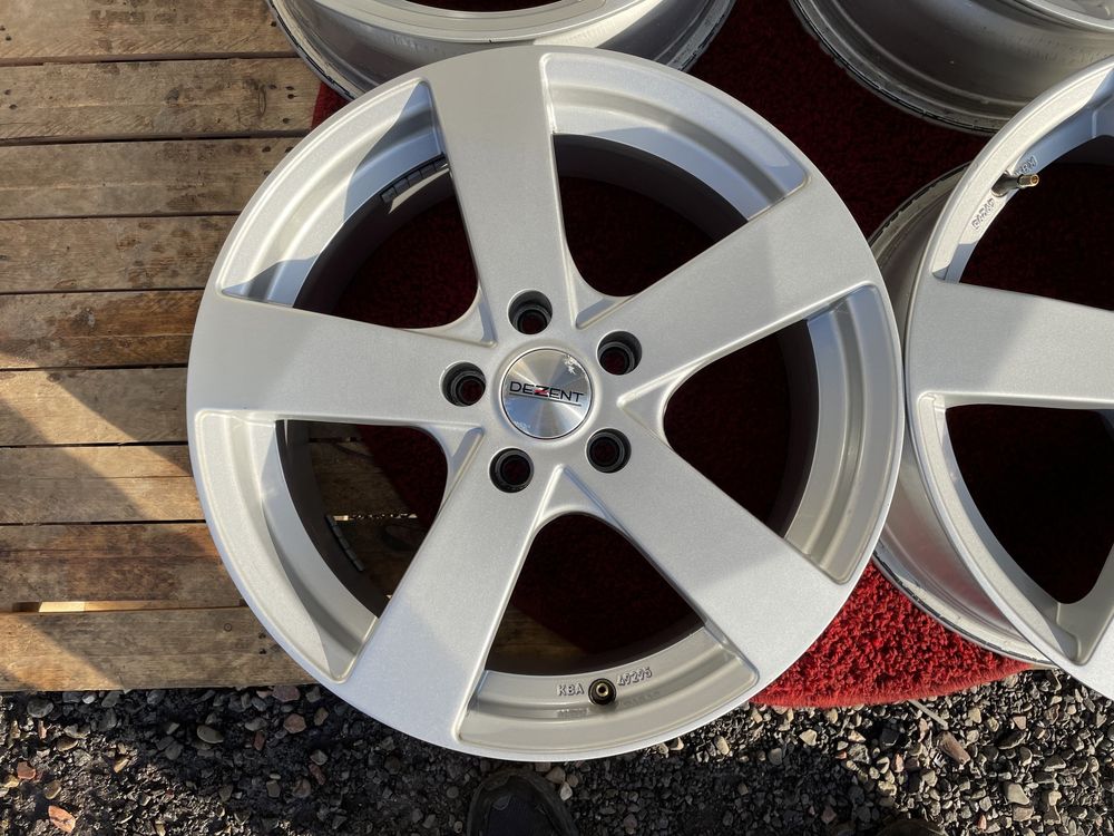 Dezent Volkswagen Tiguan Touran passat jetta R17 5x112