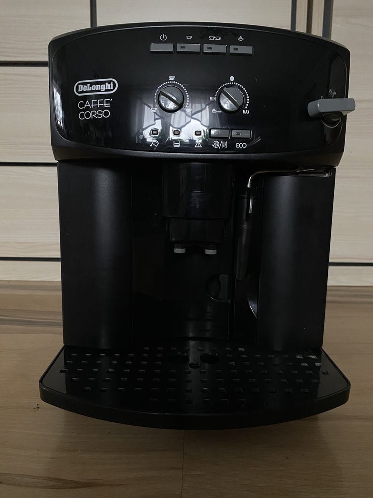 Ekspres do kawy DeLonghi caffe’ corsco ESAM2600