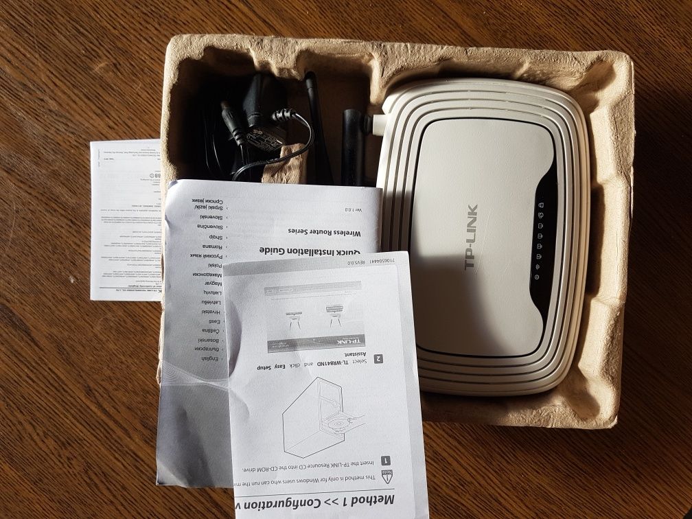 Router TP- LINK WR 841N