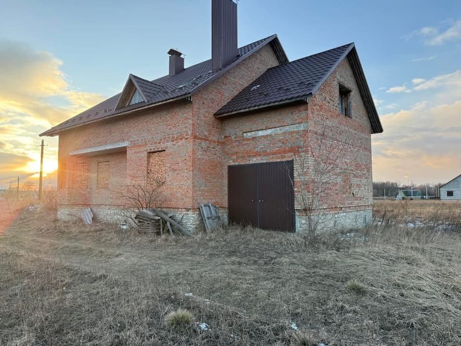 Продаж будинку с. Великі Млинівці