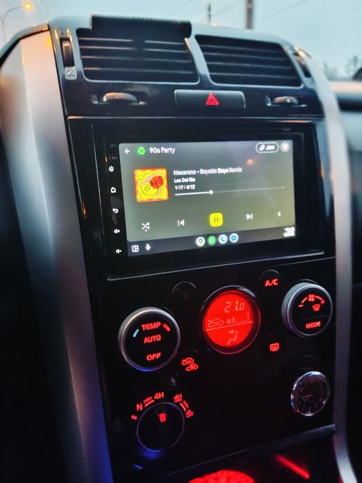 Radio 2 din Android i car play 2GB RAM 32GB