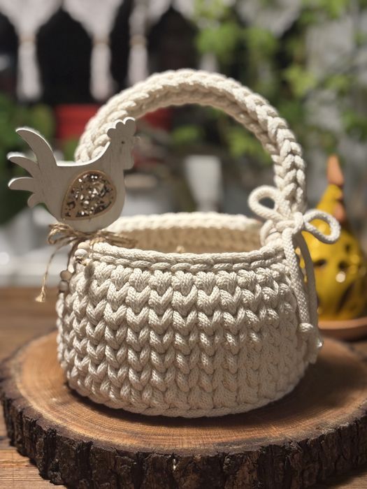 Koszyczek wielkanocny ze sznurka handmade kolor ecru / kremowy