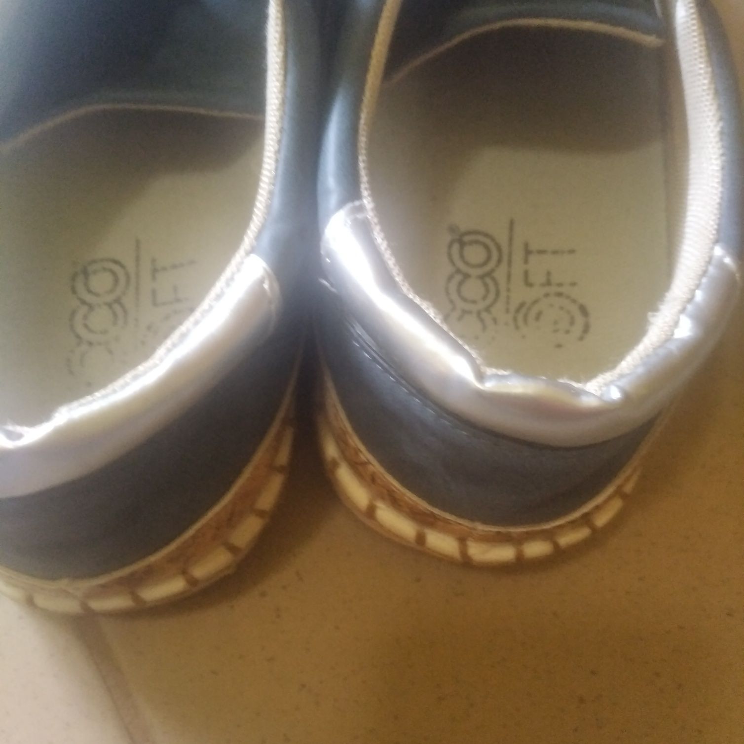 Mokasyny damskie rozmiar 39,5 Ecco