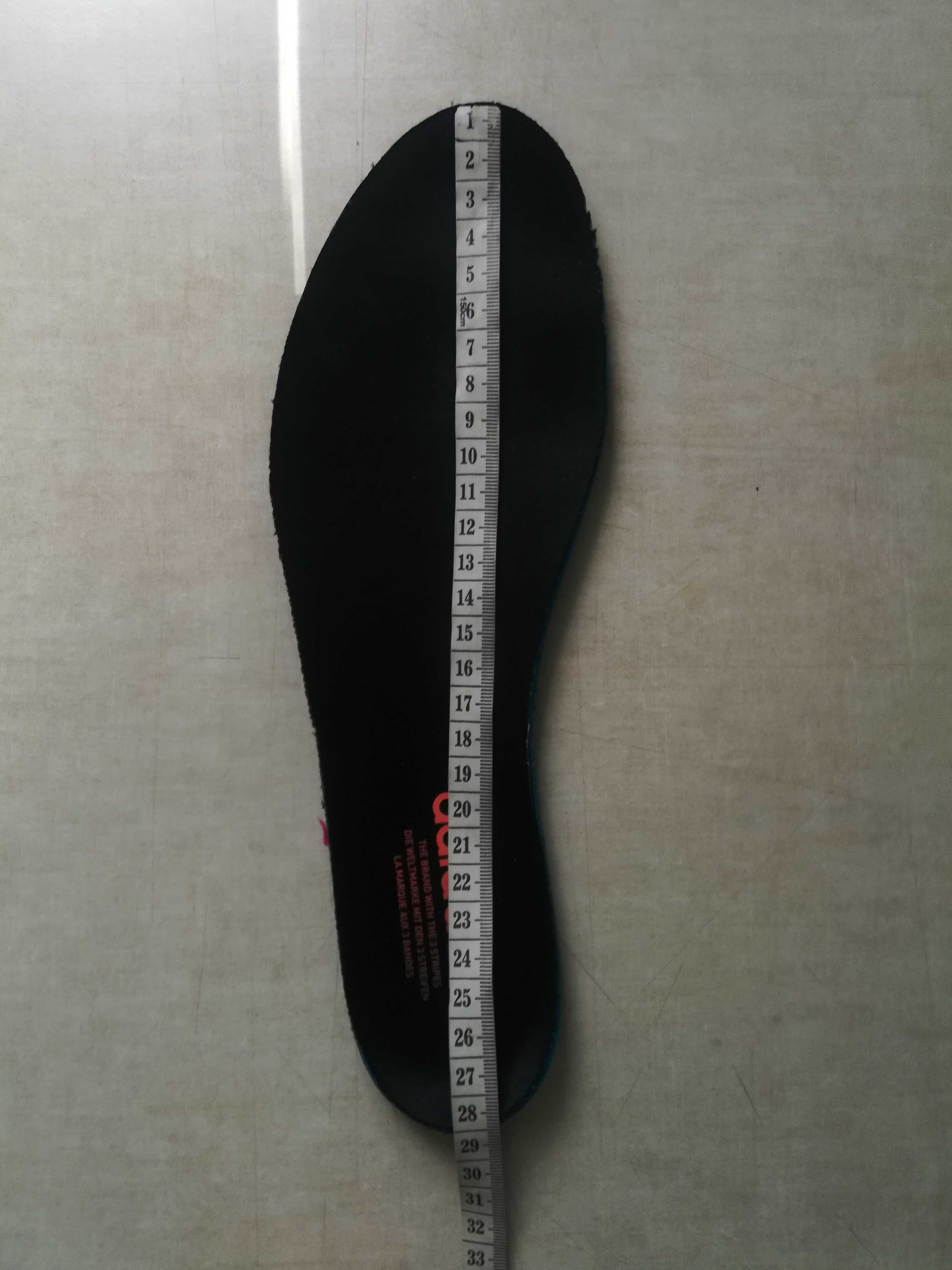 Adidas/42-43/28 cm.