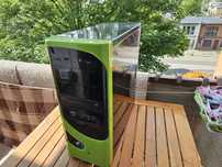 Obudowa komputera PC – zielono-czarna, ATX