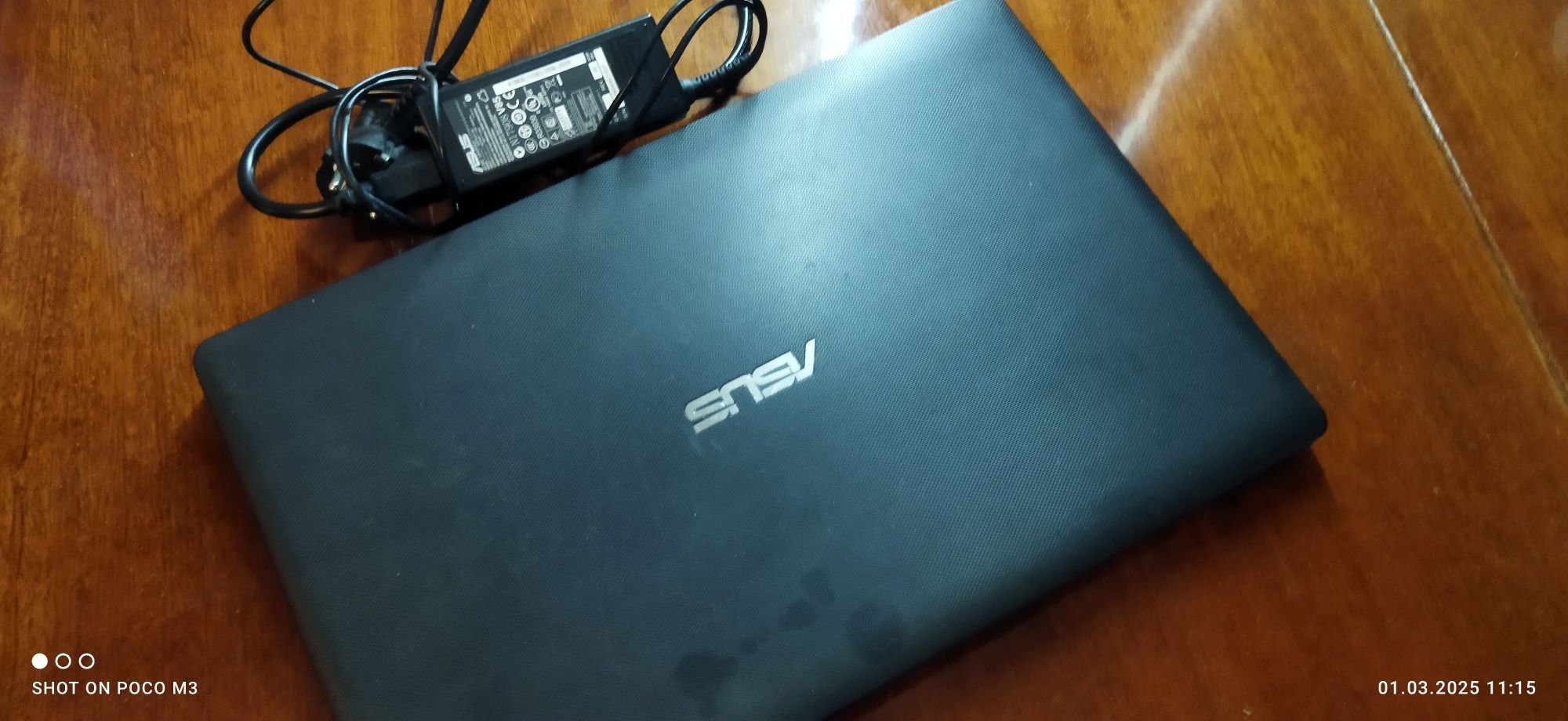 Ноутбук asus r513e