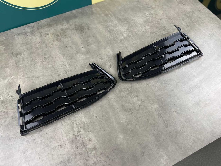 Решітка в бампер (закрита) - M Paket - BMW 7 ( G11 / G12 ) М - Пакет