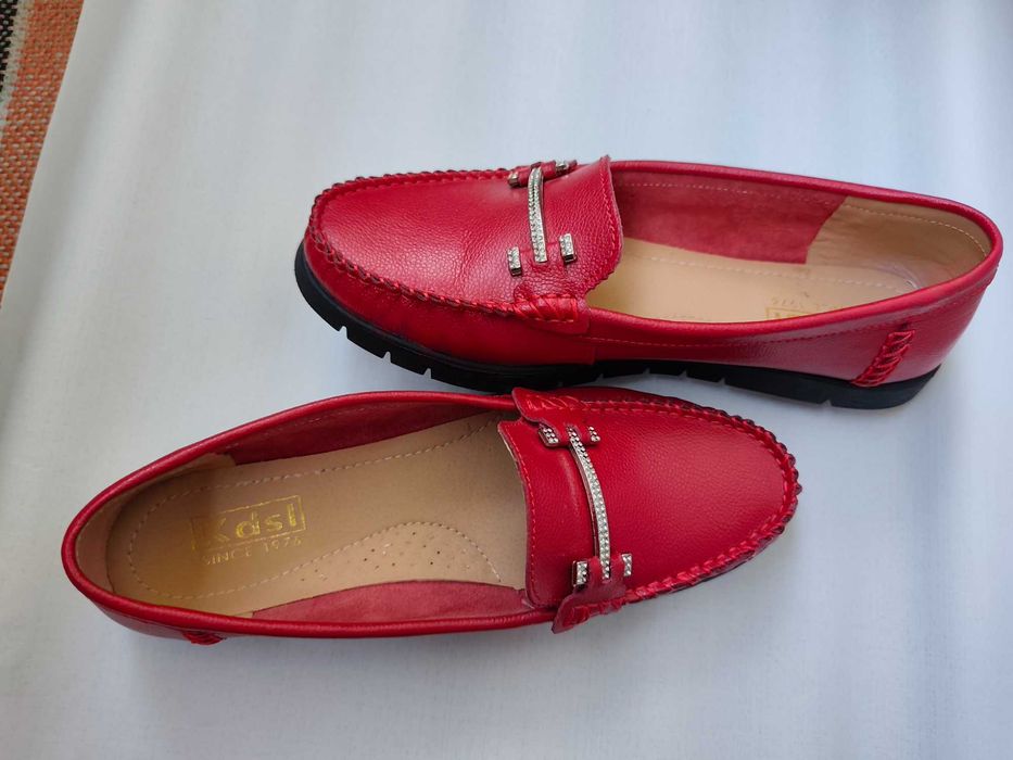 Продам мокасіни жіночі