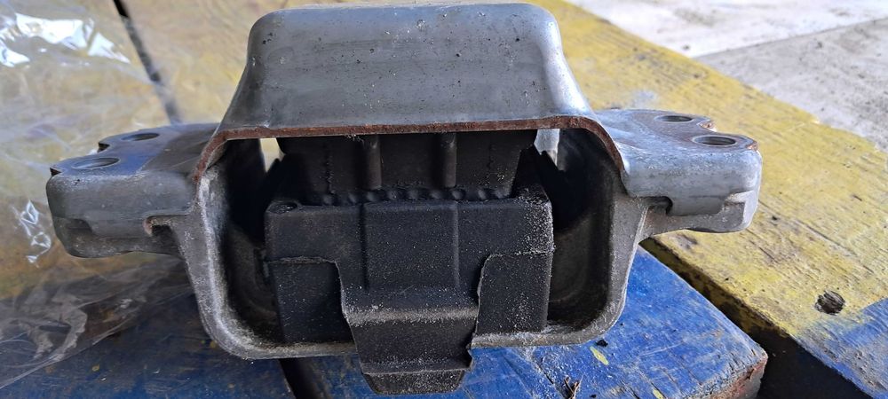 Подушка АКПП VW 2.0