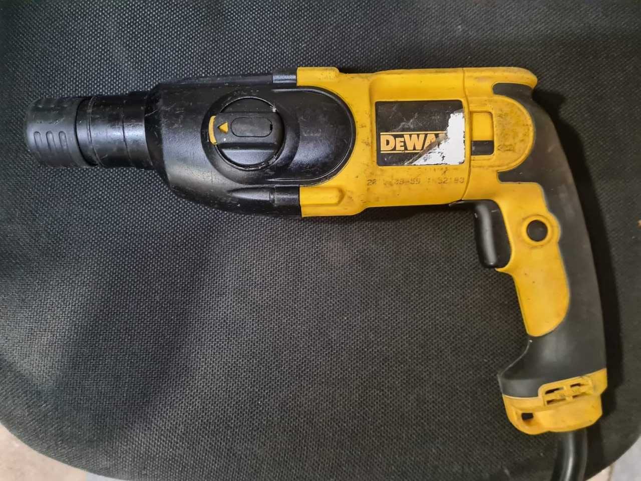 Перфоратор DeWalt d25013-qs в идеале