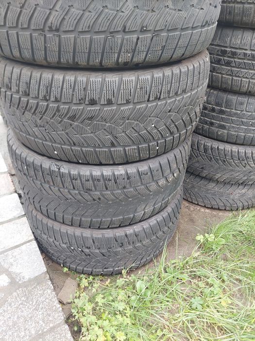Продаються шини  275/45R 20 V
