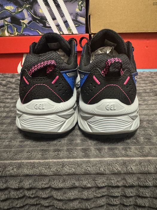 Жіночі кросівки ASICS GEL-VENTURE 9 40(25,5см) оригінал