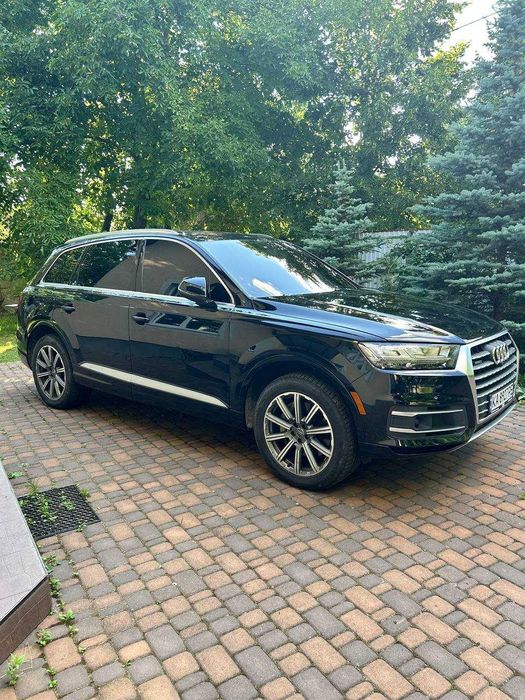 Audi q7 premium plus 2017 год 3.0 tfsi quattro камеры 360 7 мест