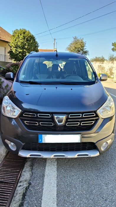 Dacia Lodgy 1.5 Blue dCI Stepway 7L