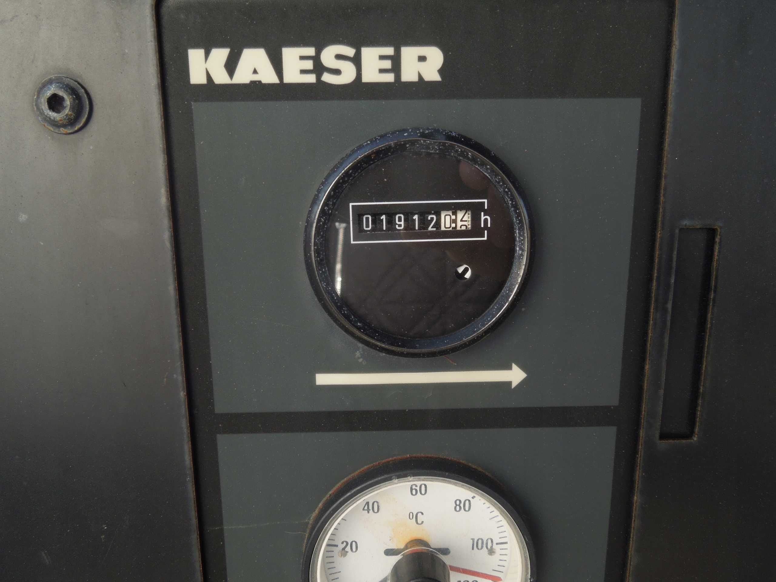 Kompresor  przewoźny  KAESER M122 maszyna z wbudowanym osuszaczem