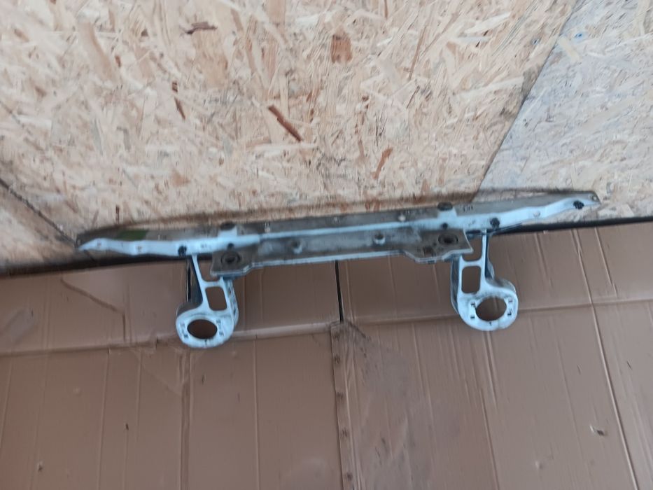 Bmw e36 compact wzmocnienie czołowe pas przedni przód górny belka