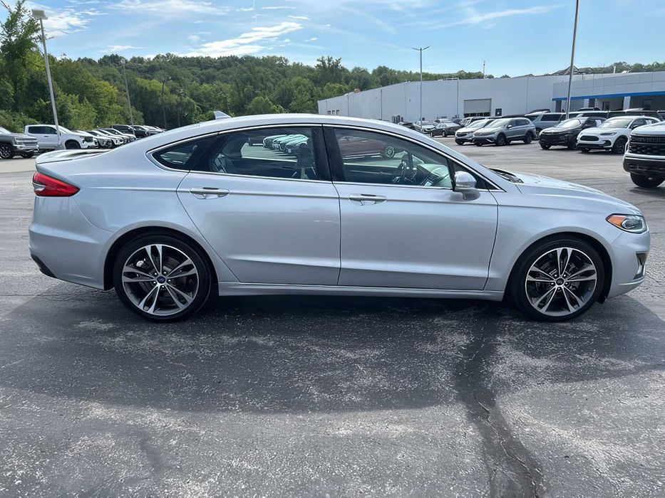 Ford Fusion      2019