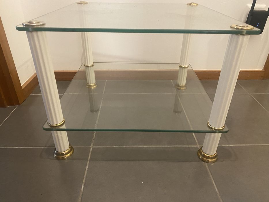 Mesa de centro ou canto em vidro