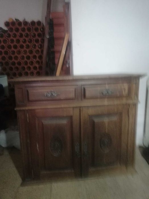 Móveis portas alumínio garrafeiras