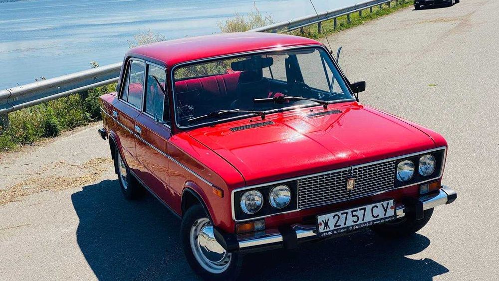 Ваз 2106 один власник, хороший торг біля капоту