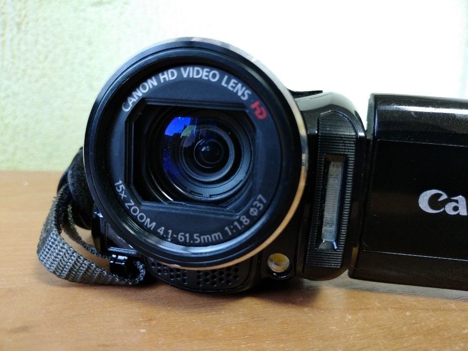 Видеокамера Canon Legria HF M307