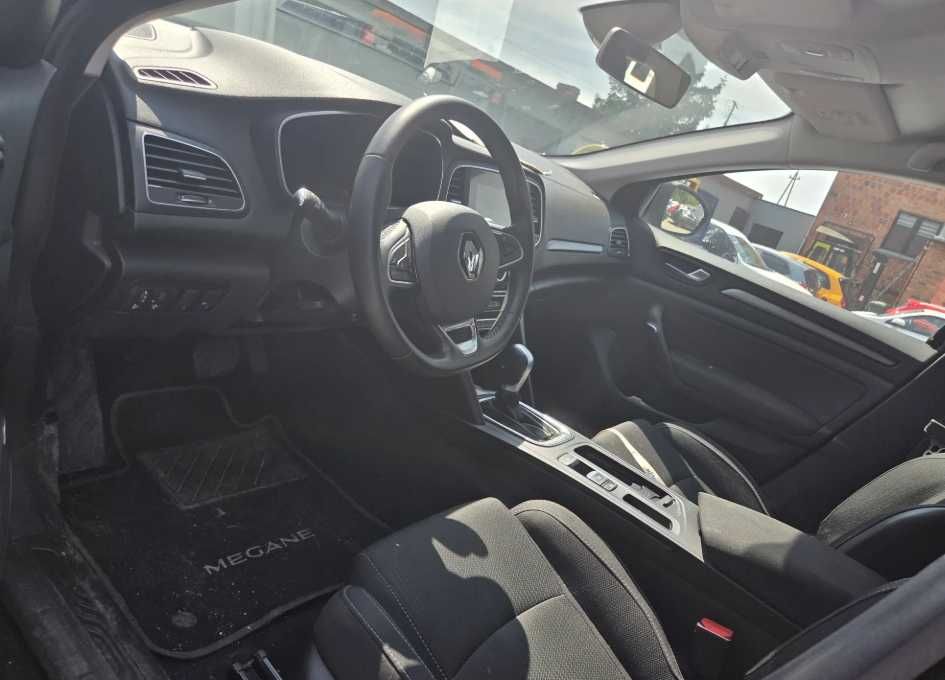 Разборка Renault Megane E-TECH  бампер комплектий