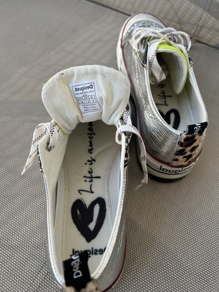 Tenis Desigual Silver