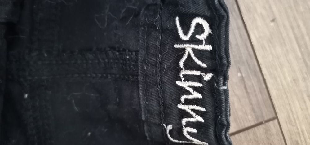 Spodnie dziecięce rurki rozmiar 6 lat