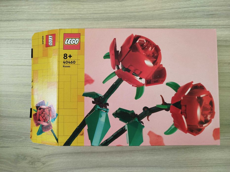 Pudełko po klockach Lego ICONS 40460, kwiaty róże