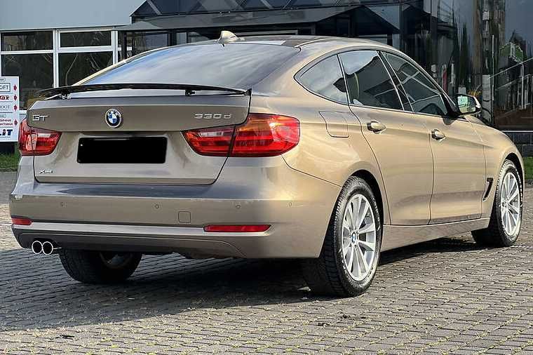 BMW 330 2015 3.0