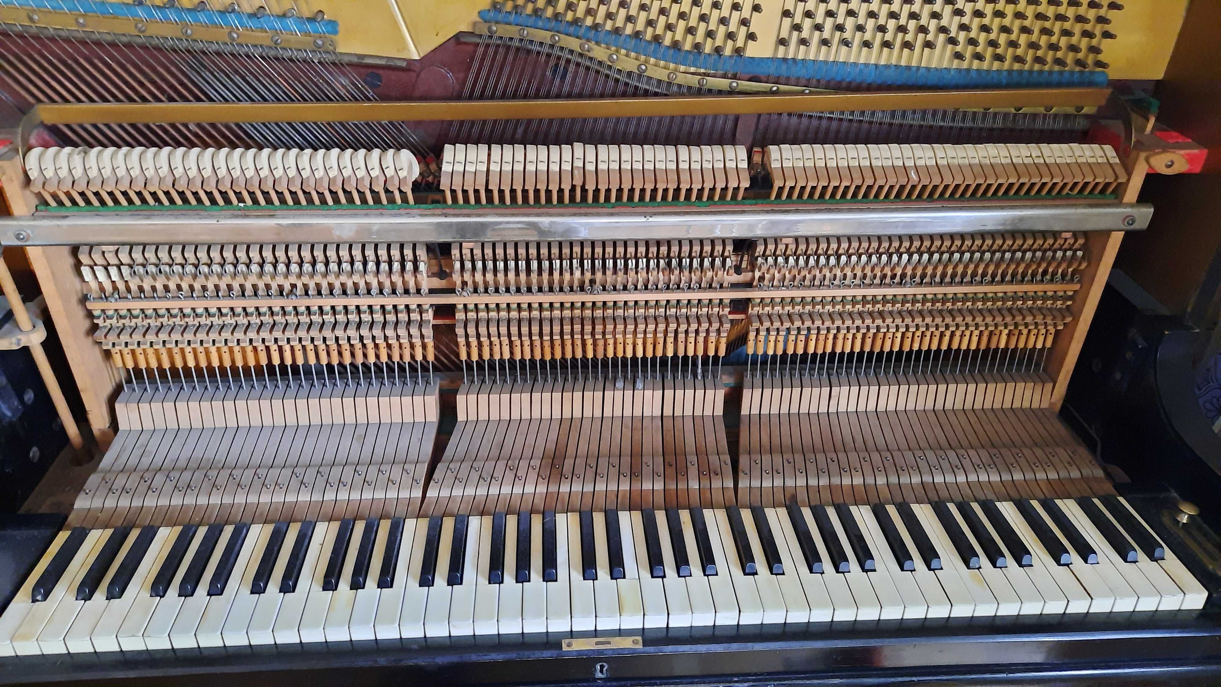 Sprzedam pianino