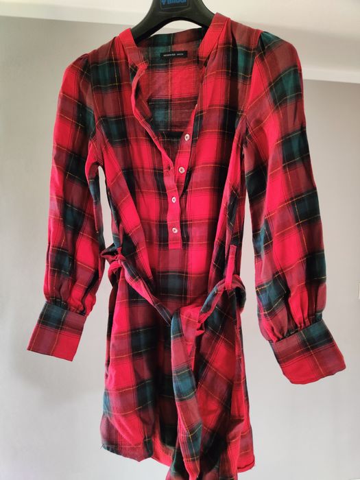 Sukienka dla dziewczynki r 140 Reserved