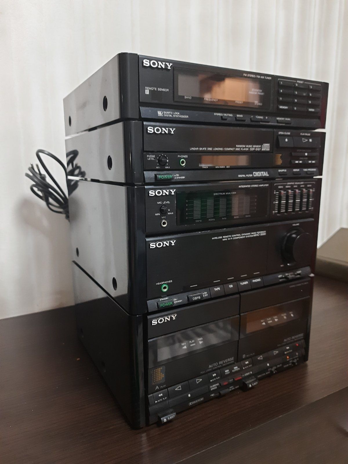 Sony mhc 3000  +,cdp s107,пульт ,мануал, без колонок.