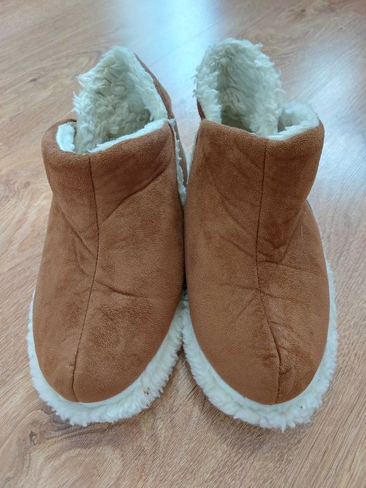 Relax miękkie lekkie damskie buty brązowe zimowe domowe w stylu ugg 40