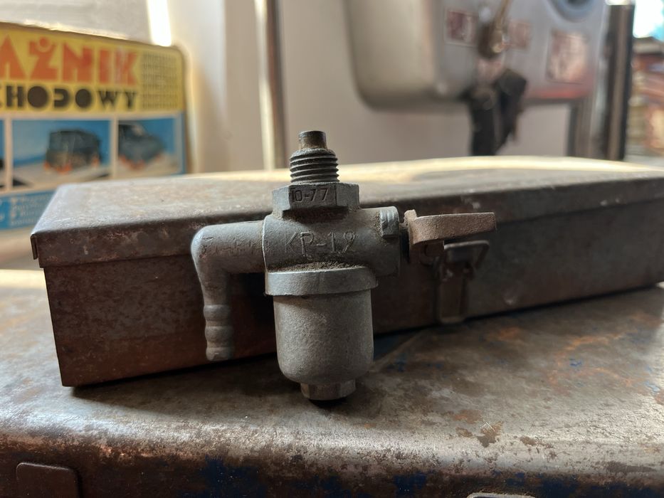 Kranik paliwa Ural Dniepr K750 SHL oryg slask