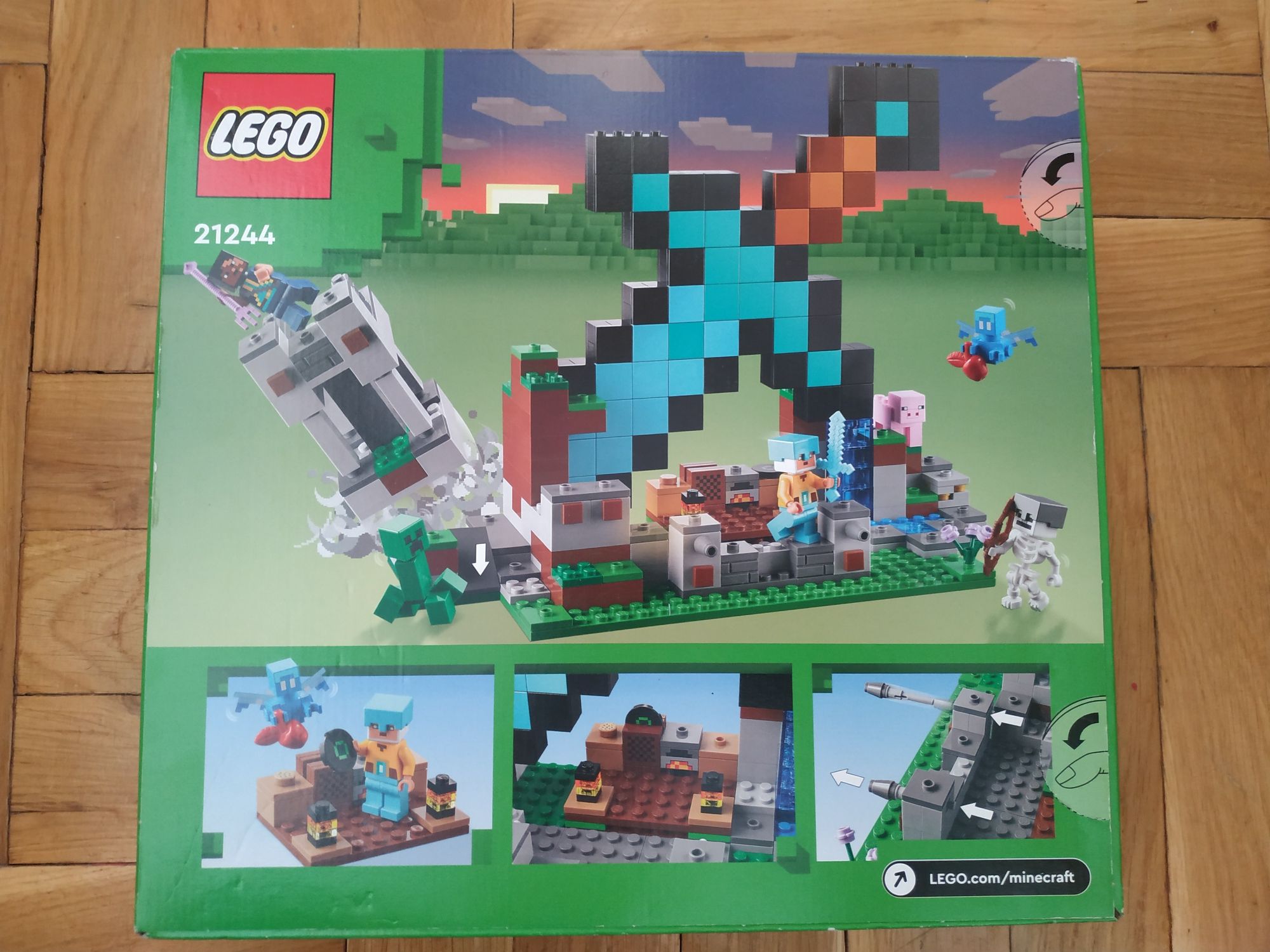 LEGO Minecraft 21244. Bastion miecza.