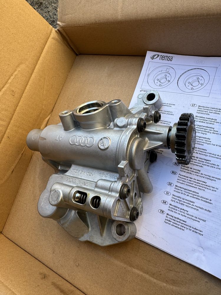 Маслонасос Audi, VW, Skoda, Seat 2.0 tsi 06H115105