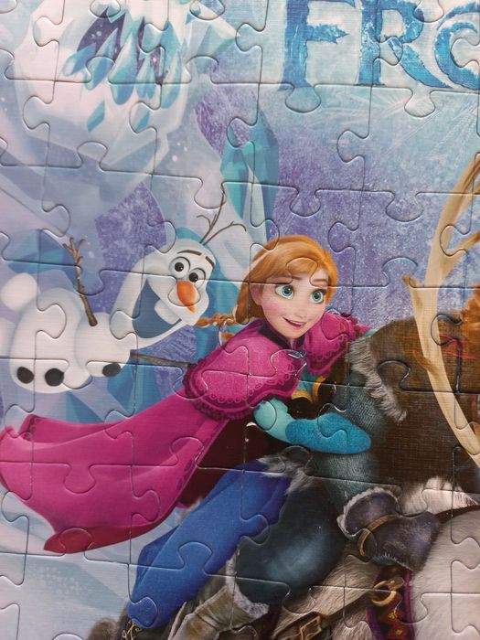Пазлы Trefl "Frozen", "Barbie"...