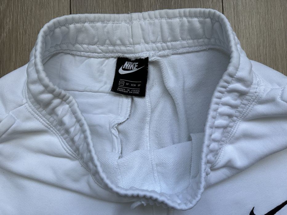 Спортивні штани Nike nsw