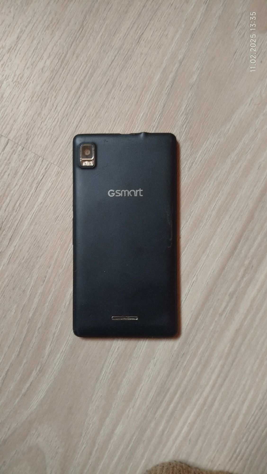 Телефони  Gigabyte Gsmart Pro б/в. І  Doogee X 5 б/в.