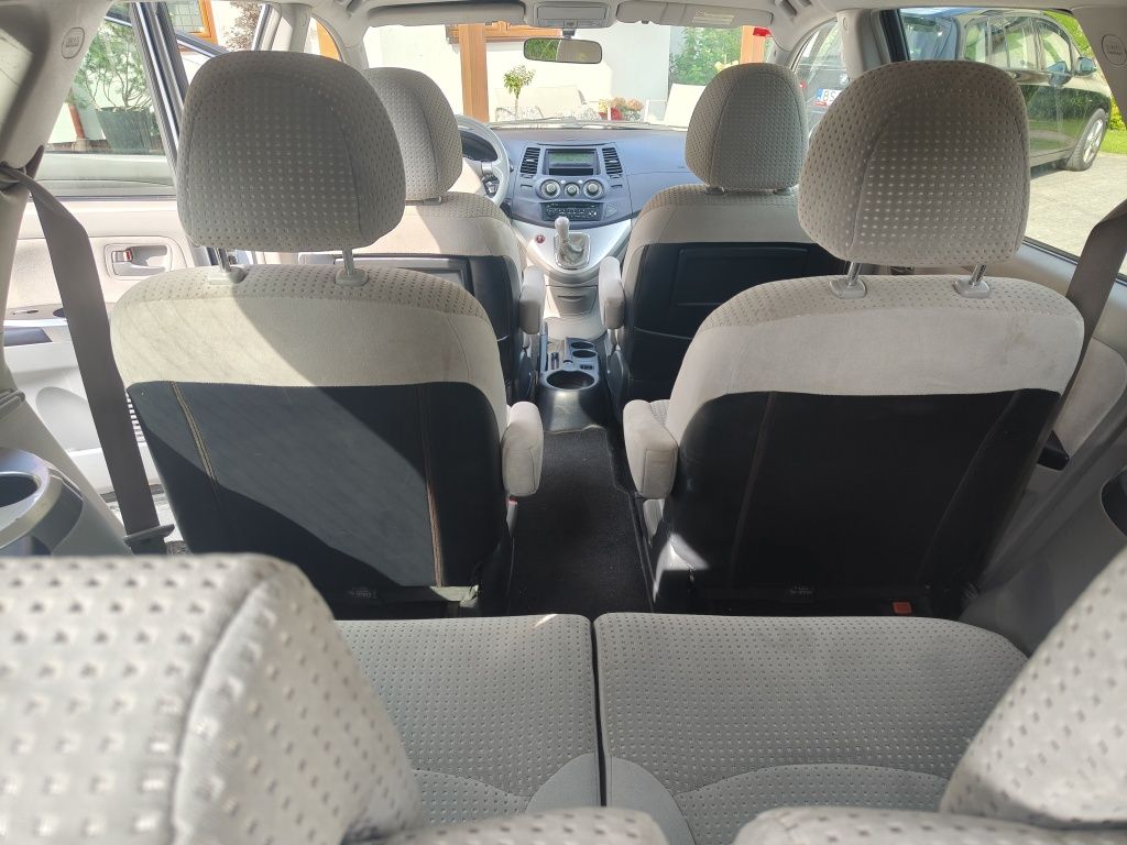 Mitsubishi Grandis 2.4 Alu Clima Niezawodny 6 osób ZAREJESTROWANY