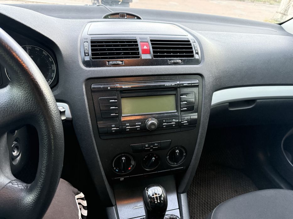 Шкода октавия А5 1.6 MPI