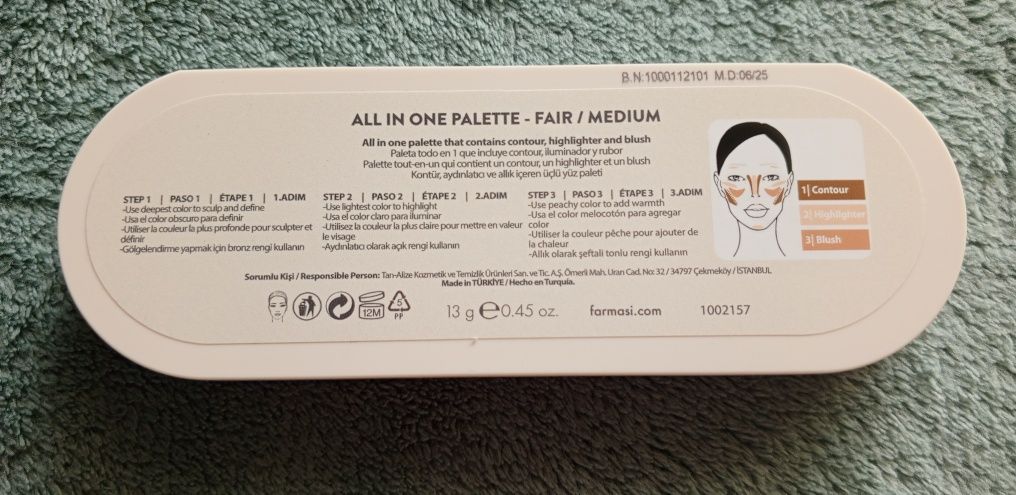 Paletka do konturowania Farmasi