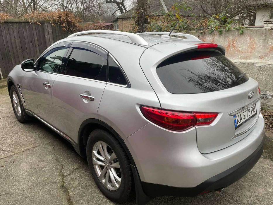 Продам Інфініті QX-70