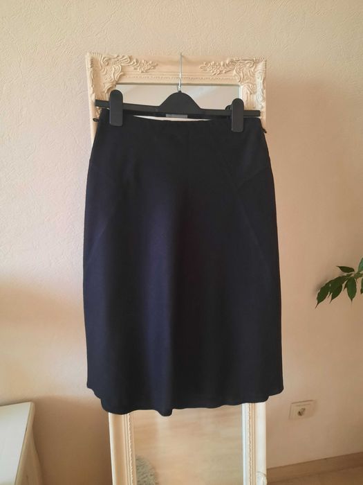 Продам летнюю черную льняную юбку фирмы Mark Spencer