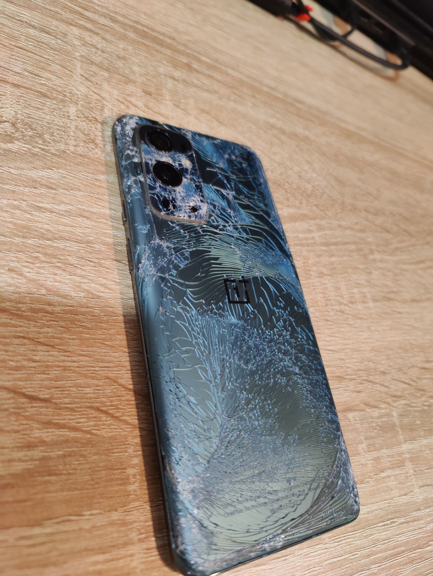 OnePlus 9 Pro 8/128GB uszkodzony