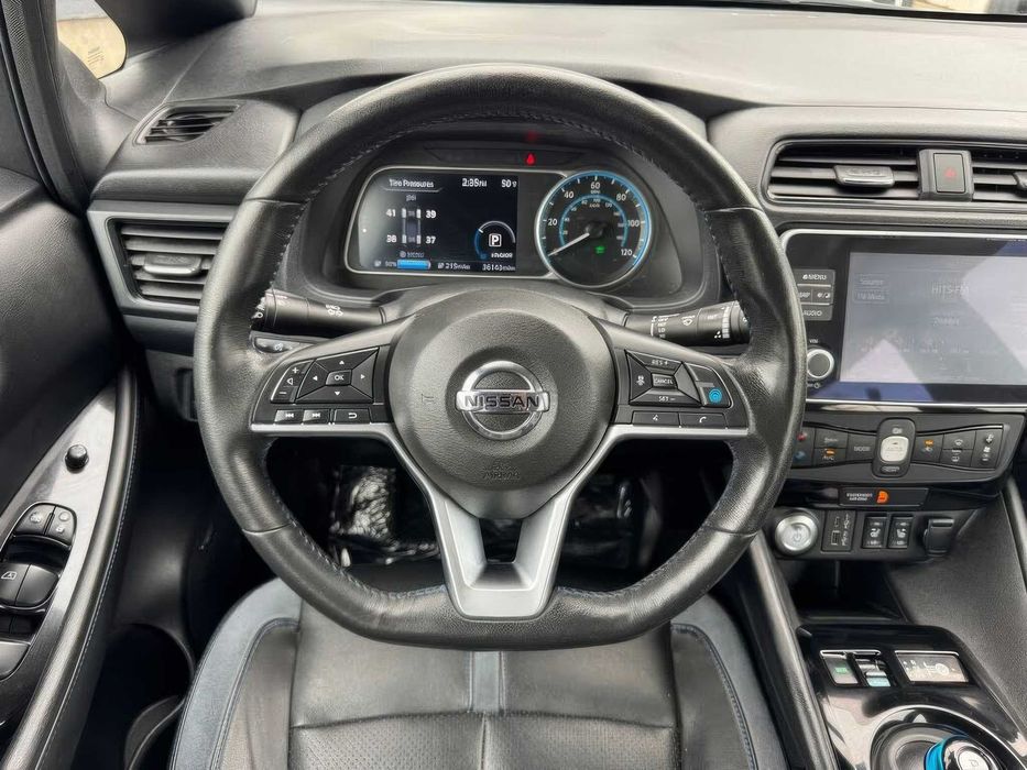 Nissan LEAF SL Plus      2020