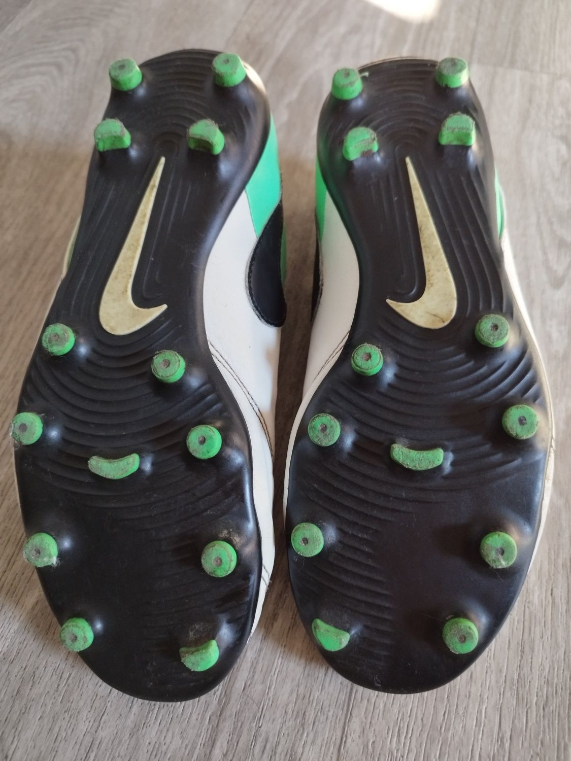 Korki Nike Tiempo Rio III