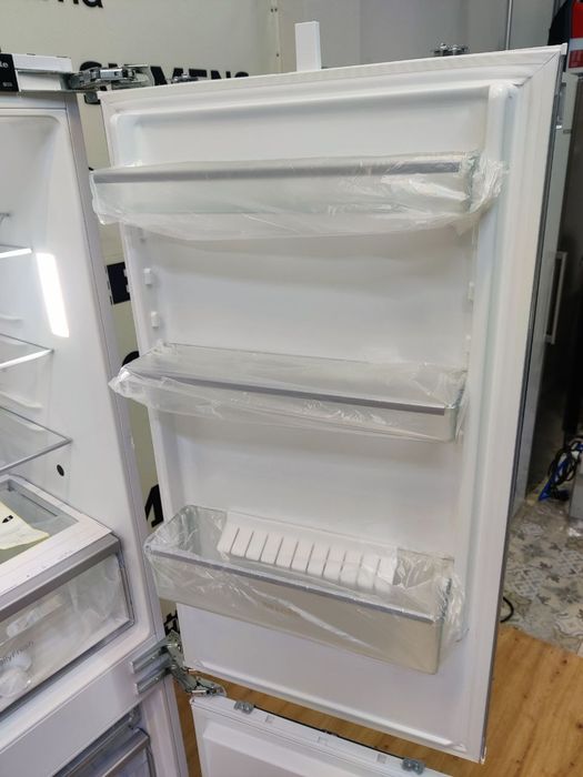 Вбудований холодильник Miele™ KD 7724 E ACTIVE. GERMANY. 2022рік.